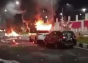 Persipura Gagal Promosi, Kericuhan Pecah di Stadion Lukas Enembe hingga Kendaraan Dibakar
